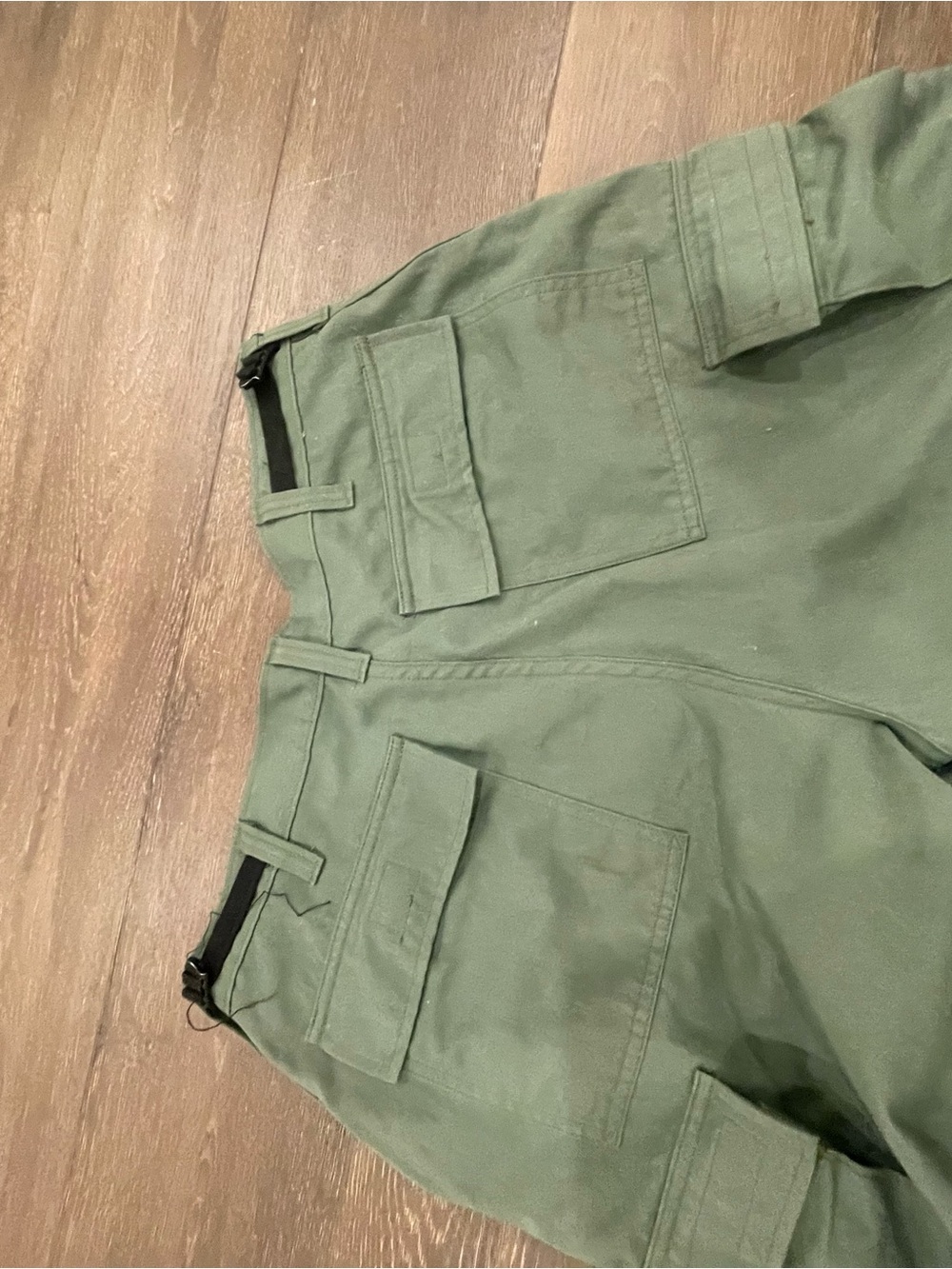 Men's Cargo Pants in Olive Green - Picture 6 of 6